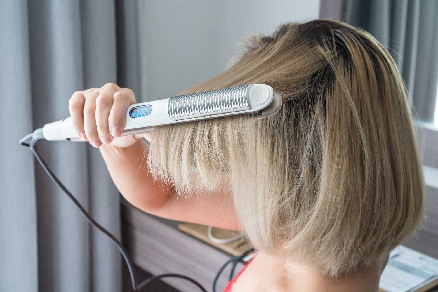 How to Curl Short Hair with a Flat Iron