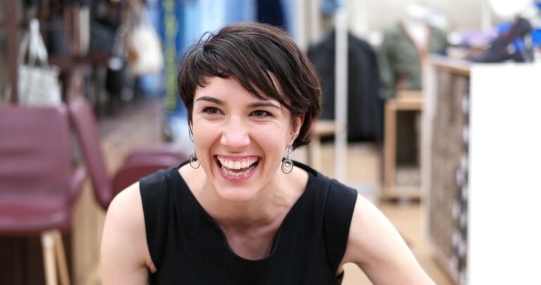 Short Pixie Haircuts for Round Faces